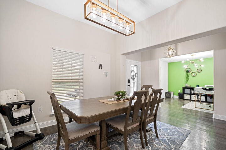 Property Photo:  3023 Crown Creek Circle  FL 32539 