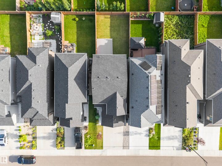 Property Photo: 2100 Graydon Hill Crescent SW AB T6W 4K6
