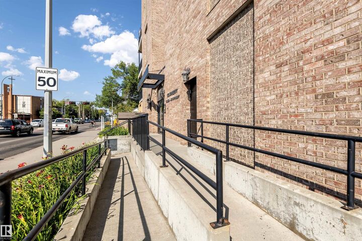 Property Photo: 8223 99 Street NW 403 AB T6E 3T1
