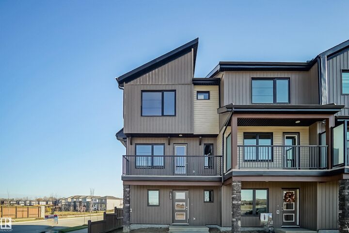4189 Kinglet Drive NW  Edmonton AB T5S 0N8 photo