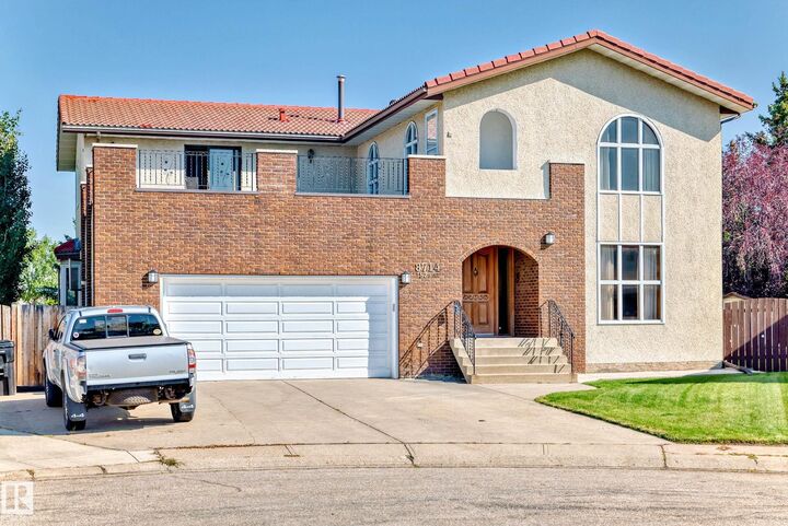 Property Photo: 8714 152B Avenue NW AB T5E 6H2
