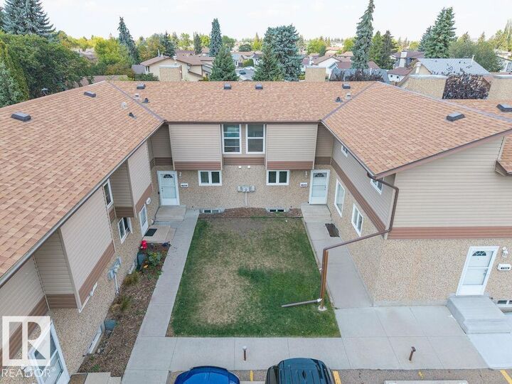 Property Photo: 17034 100 Street NW AB T5J 0N3