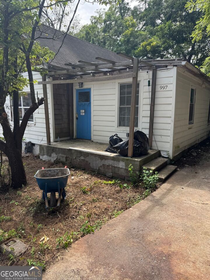 Property Photo: 997 Ira Street SW GA 30310