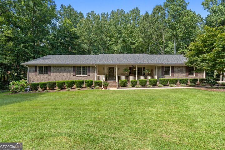 Property Photo: 154 Plantation Way GA 30281