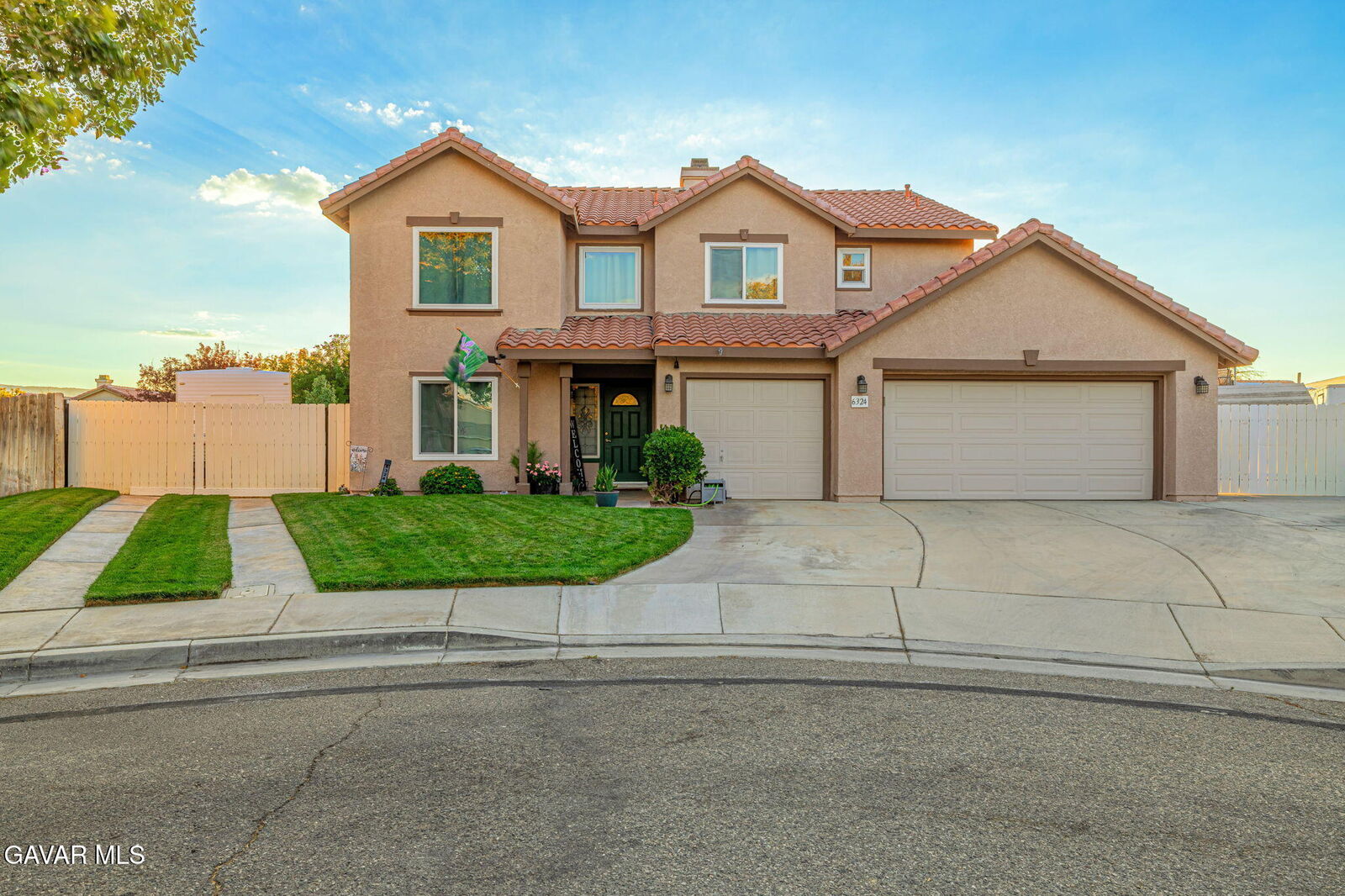Property Photo: 6324 Jasper Court CA 93536