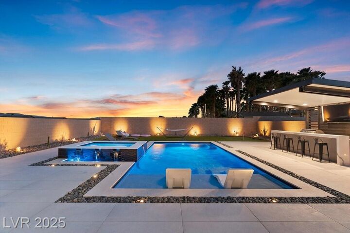 Property Photo: 5081 Notting Hill Avenue NV 89139
