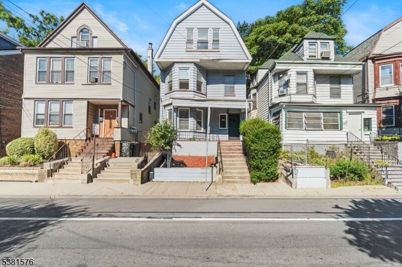 Property Photo: 147 Seymour Ave NJ 07108