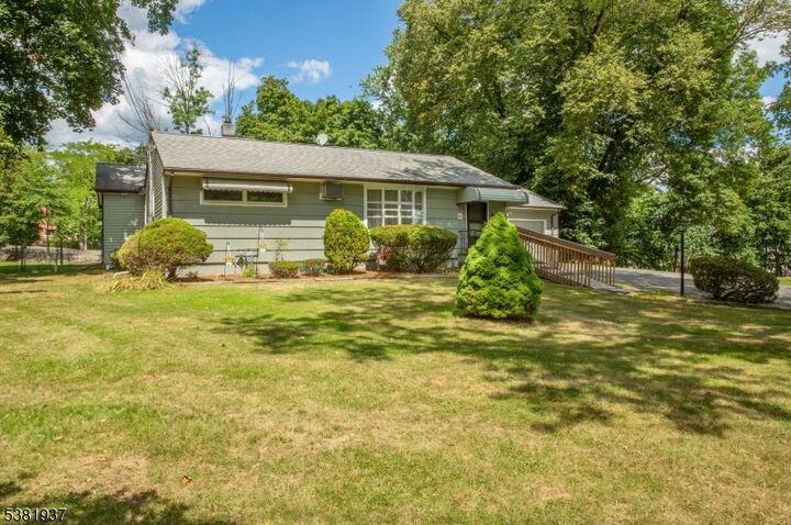 Property Photo:  17 Springview Dr  NJ 07054 