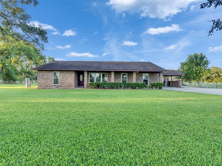 Property Photo:  308 County Road 201  TX 77515 