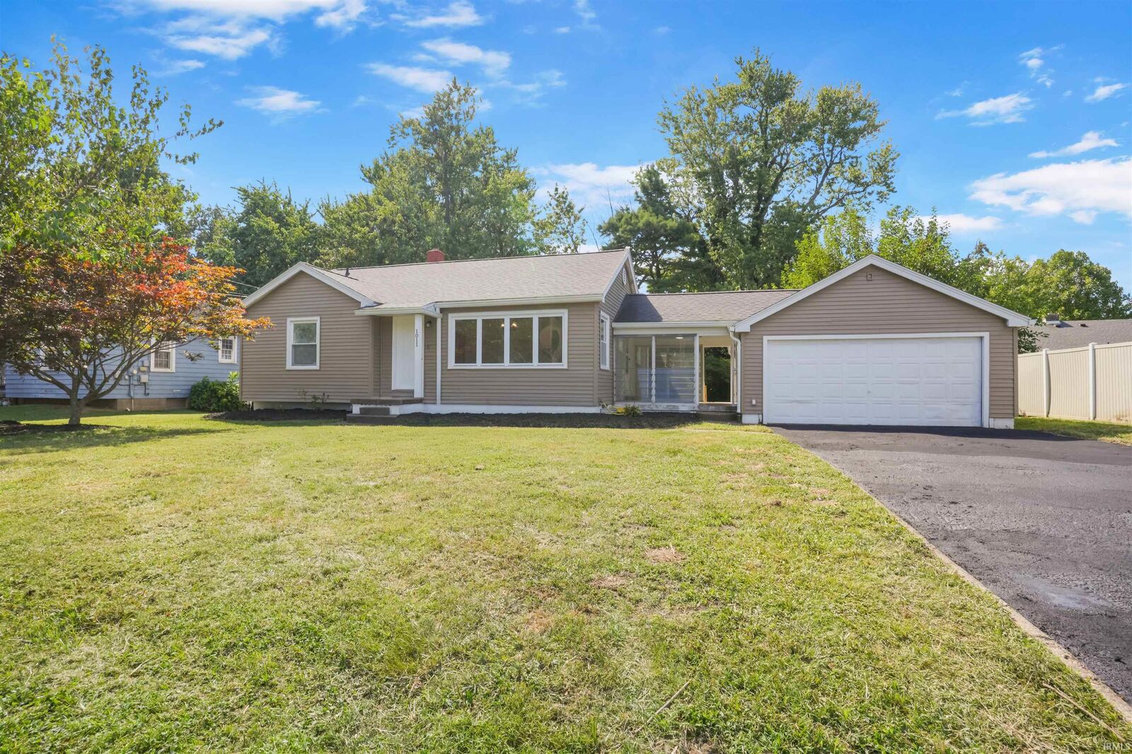 Property Photo:  1011 Vann Avenue  IN 47714 