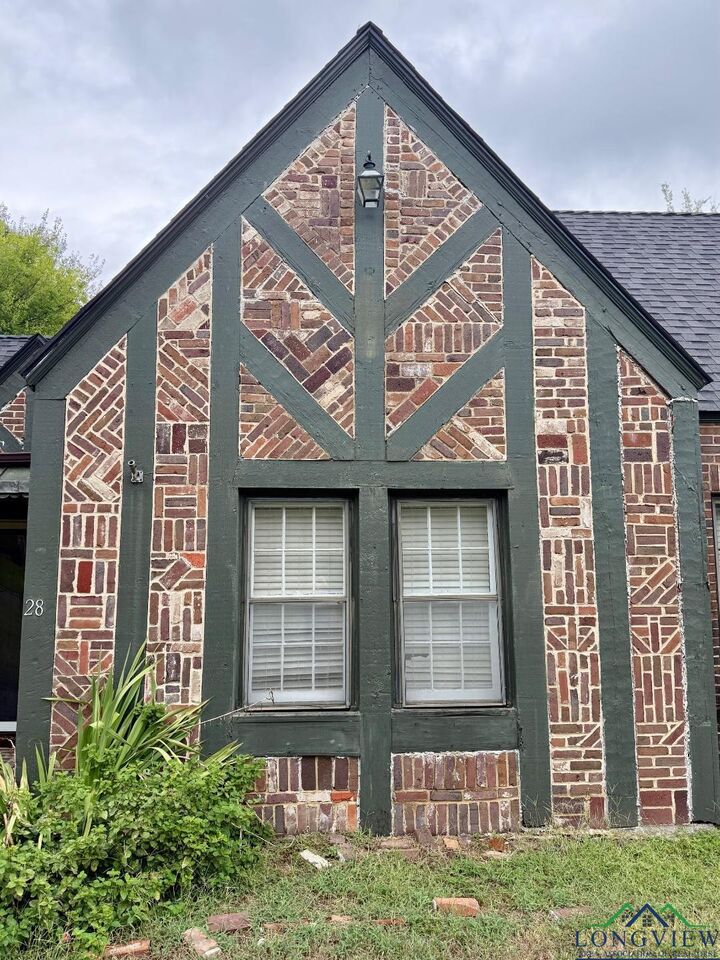 Property Photo: 28 Covington Drive TX 75602