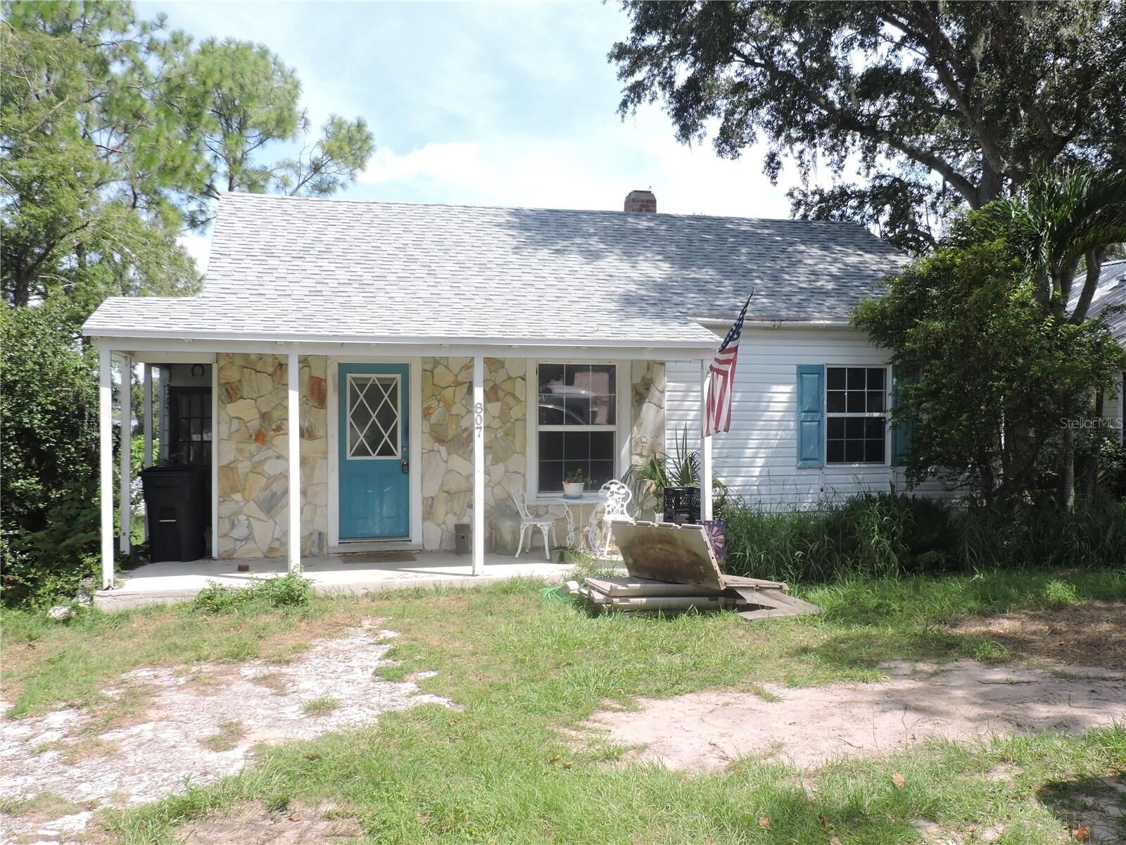Property Photo:  807 Campbell Avenue  FL 33853 