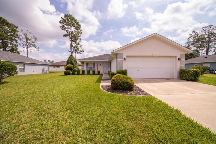 Property Photo:  7 Zoeller Court  FL 32164 