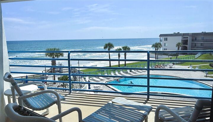 Property Photo: 4493 S Atlantic Avenue 3040 FL 32169