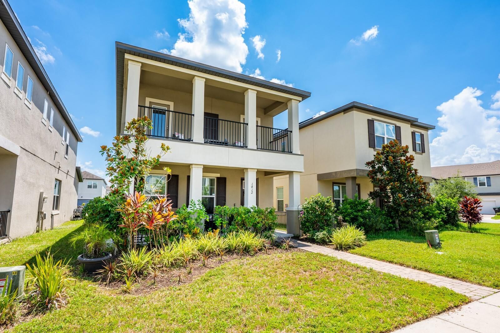 Property Photo: 1412 Garden Arbor Lane FL 32824