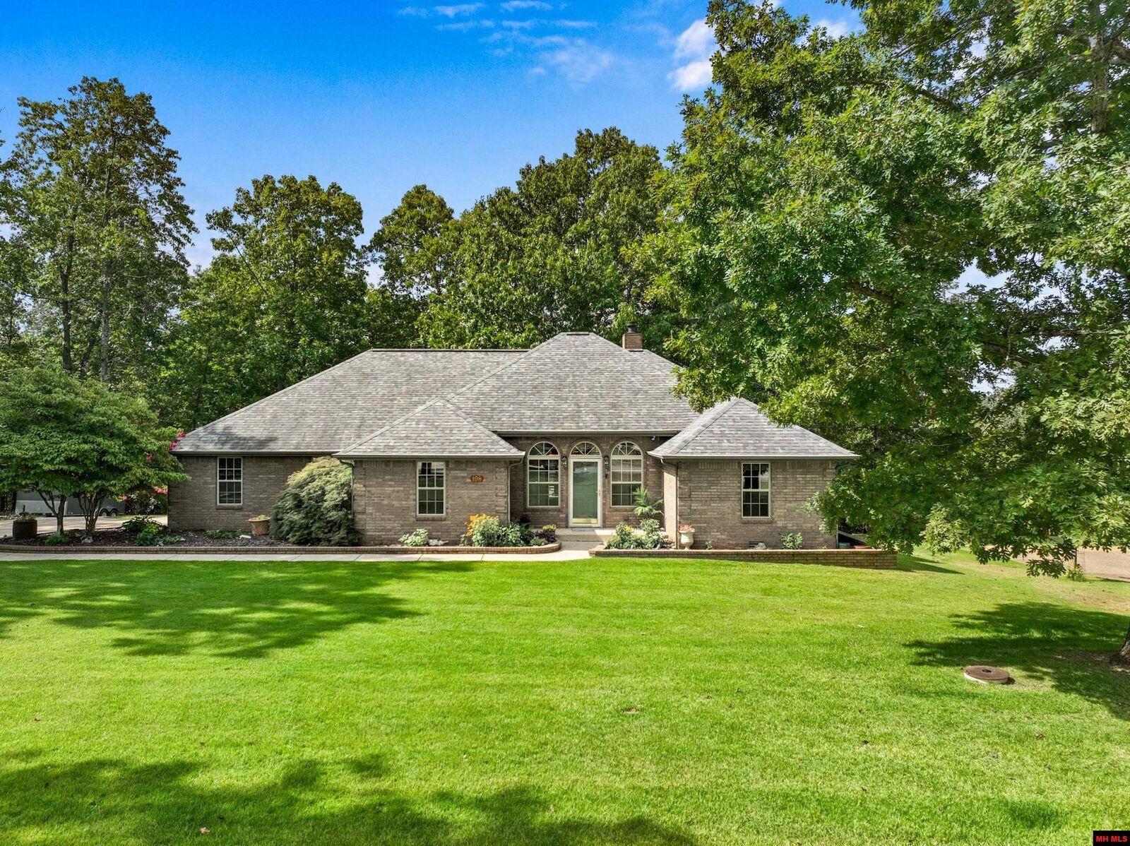 Property Photo: 198 Breckenridge Court AR 72653