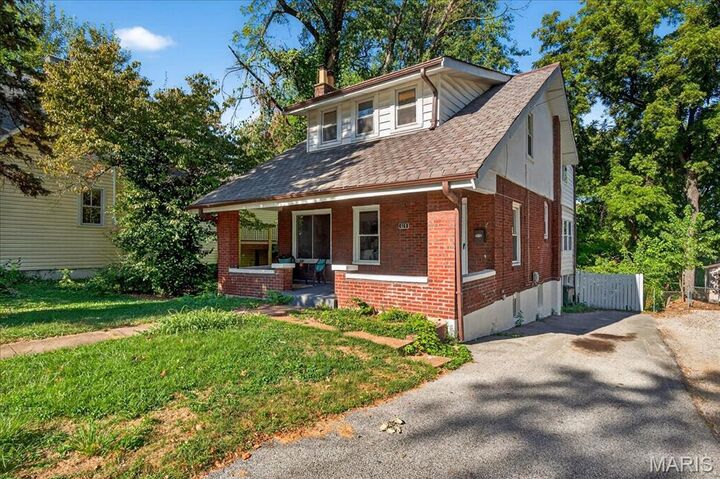619 N Bompart Avenue  St Louis MO 63119 photo