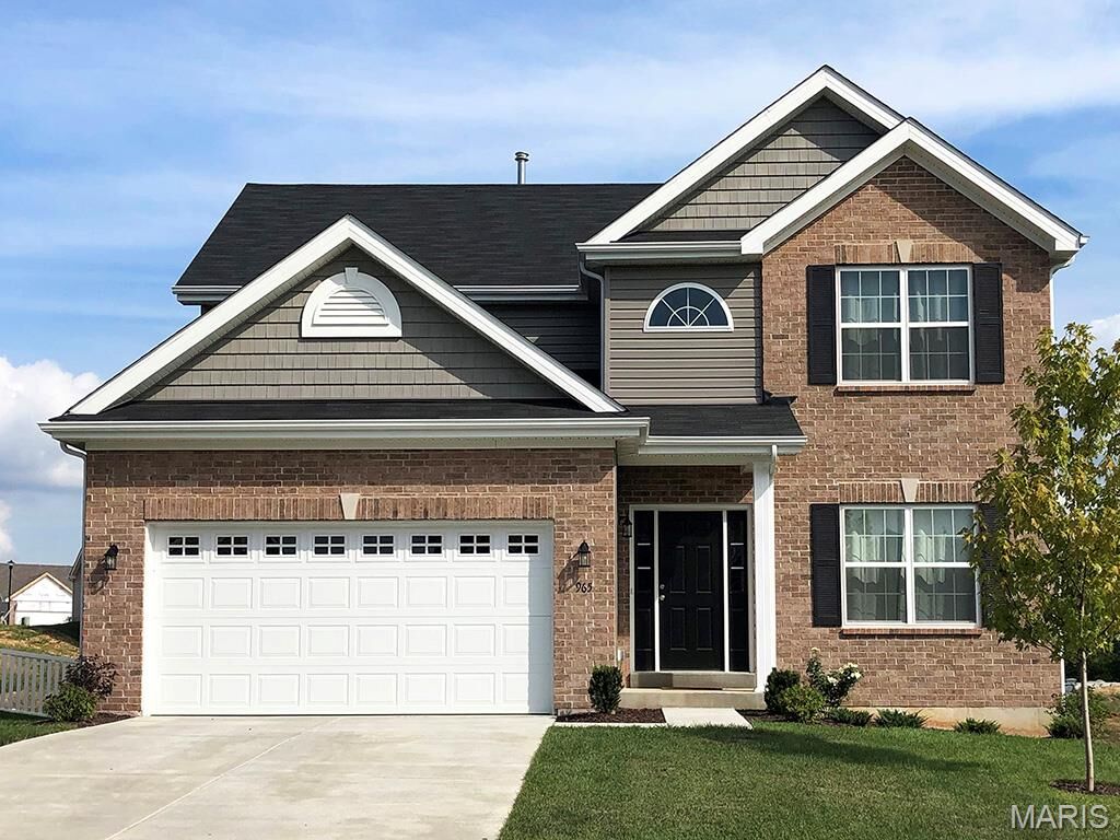 Property Photo: 2 Royal Ii At Harvest Manors MO 63385