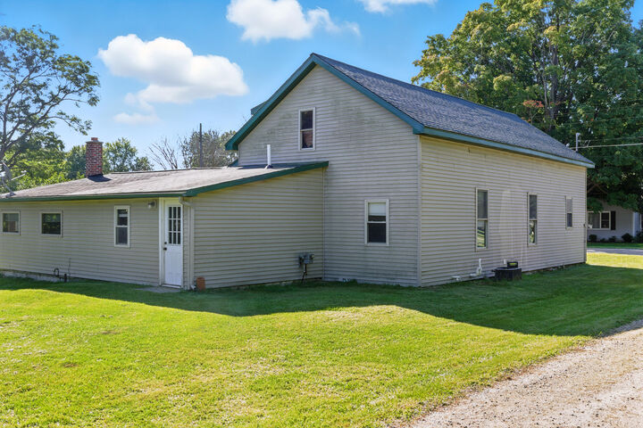 Property Photo:  11552 W Van Buren Road  MI 48830 