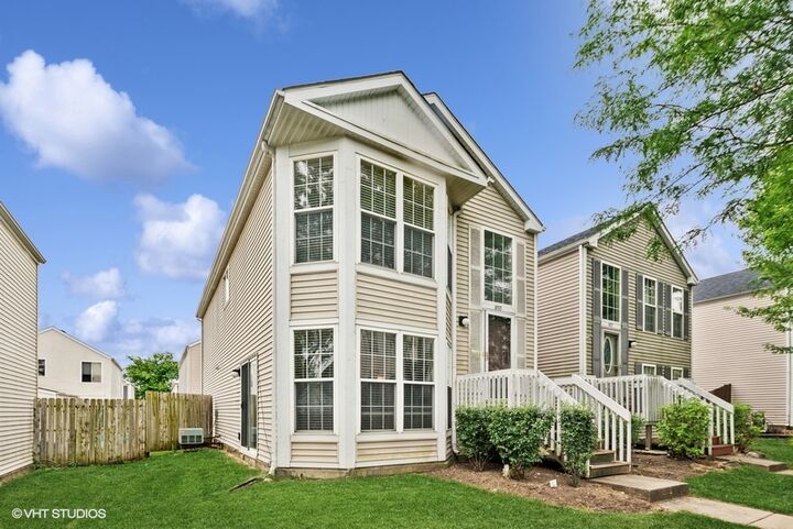 Property Photo: 859 Symphony Drive IL 60504