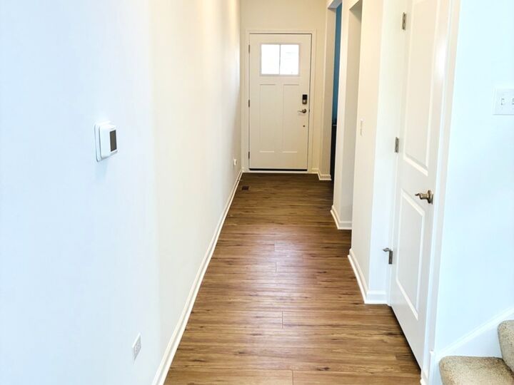 Property Photo: 2490 Olivia Court IL 60084