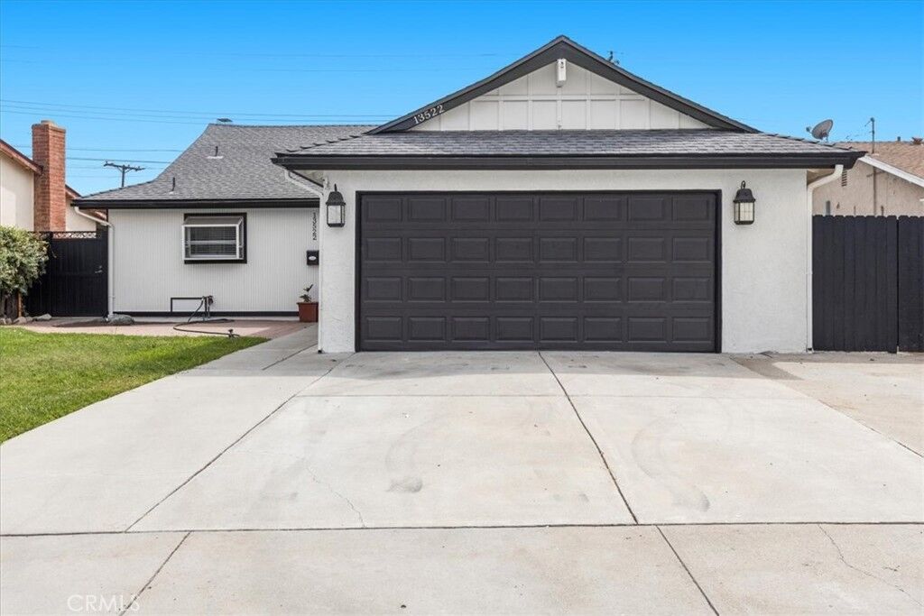 Property Photo: 13522 Reis Street CA 90605