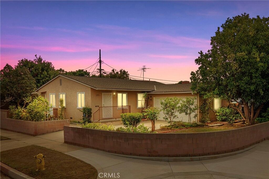Property Photo:  1200 W 184th Street  CA 90248