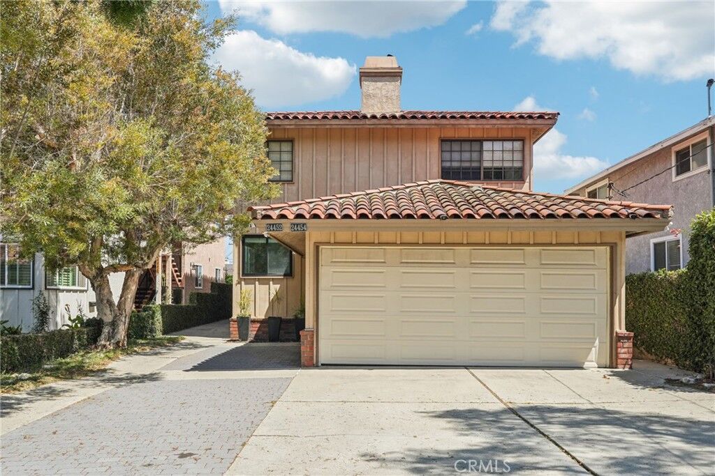 Property Photo: 24452 Ward St CA 90505