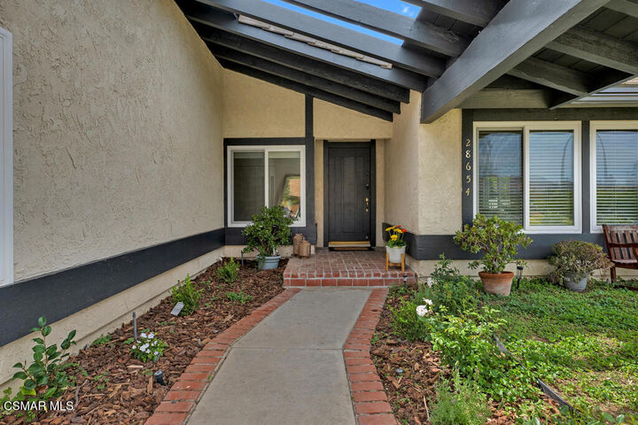 Property Photo: 28654 Quaint Street CA 91301