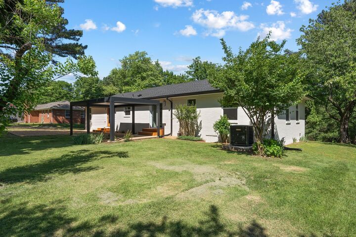 Property Photo:  318 Emery Dr  TN 37214 
