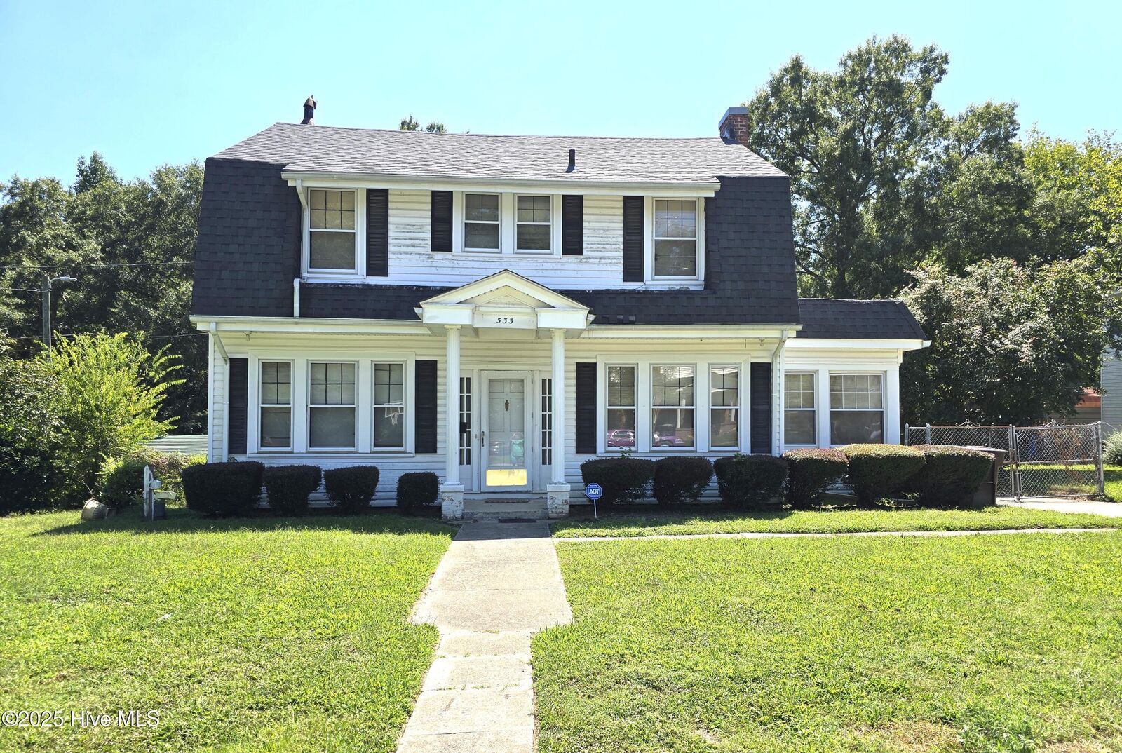 Property Photo:  533 E Saint James Street  NC 27886 