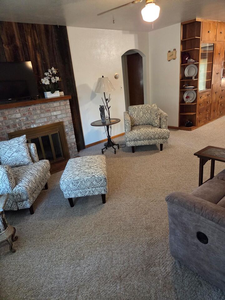 Property Photo:  304 N Third St East  WA 99109 