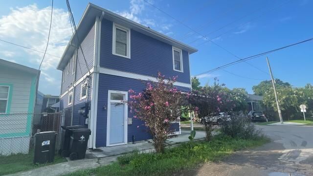 Property Photo: 1701 Cambronne Street LA 70118