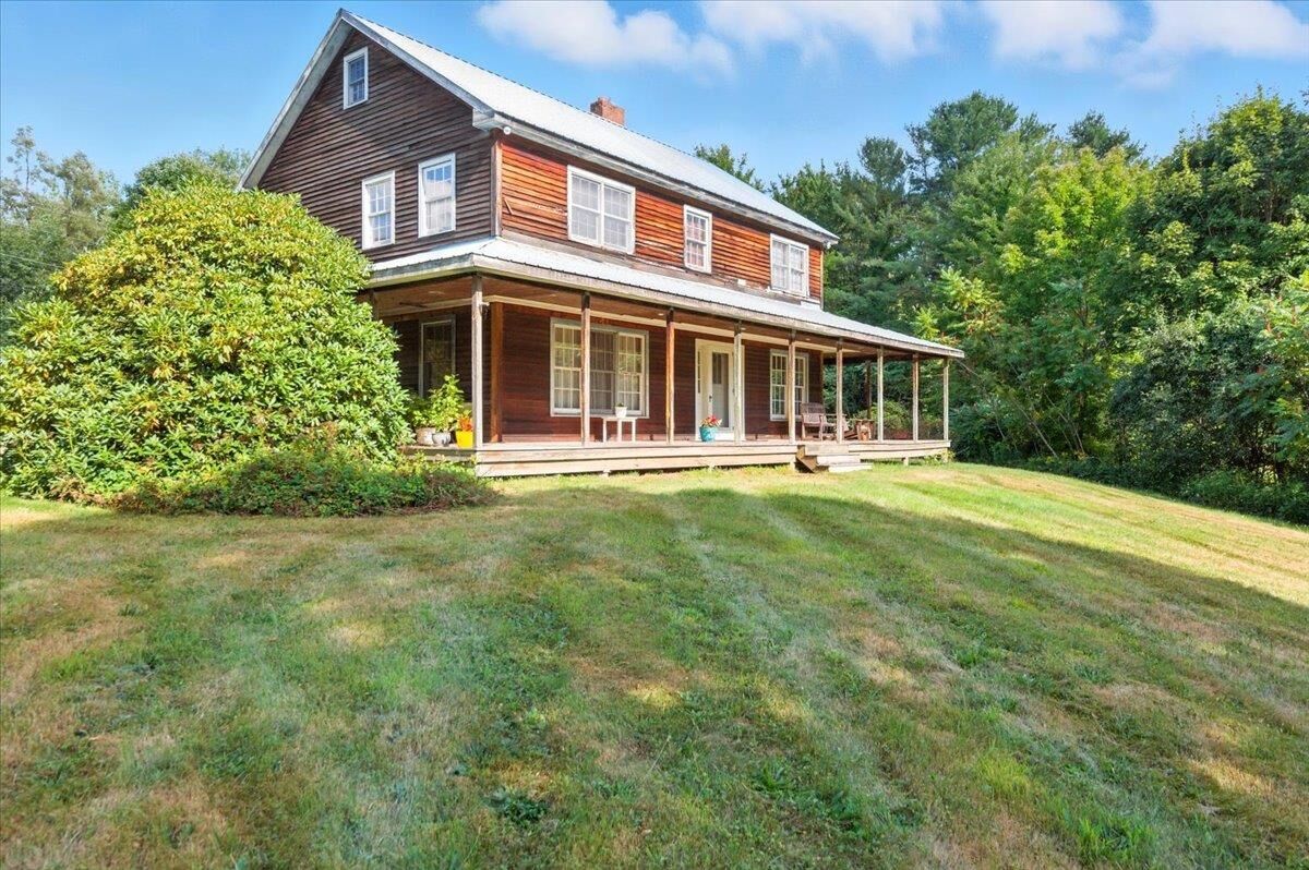 Property Photo: 674 Pond Road VT 05461