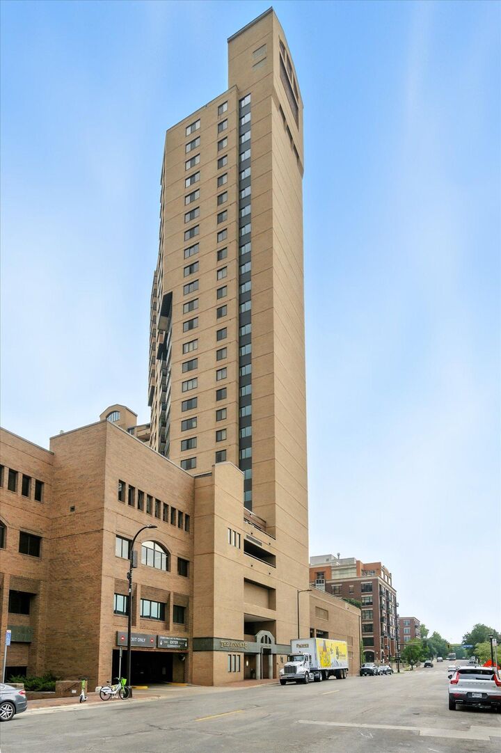 110 1st Avenue NE F605  Minneapolis MN 55413 photo