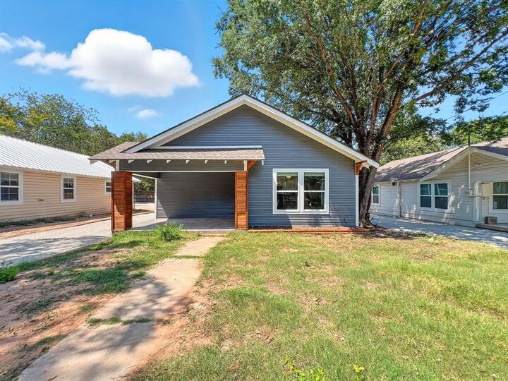 Property Photo: 1043 W Green Street TX 76401
