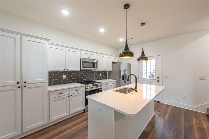 Property Photo: 1034 S Laramie Heights AR 72704