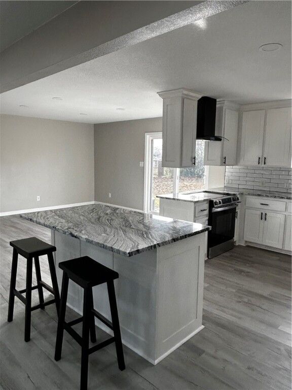 Property Photo: 1703 Walden Drive AR 72949