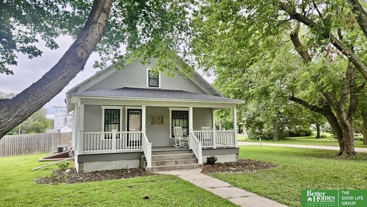 740 9th Avenue  Fairmont NE 68354 photo