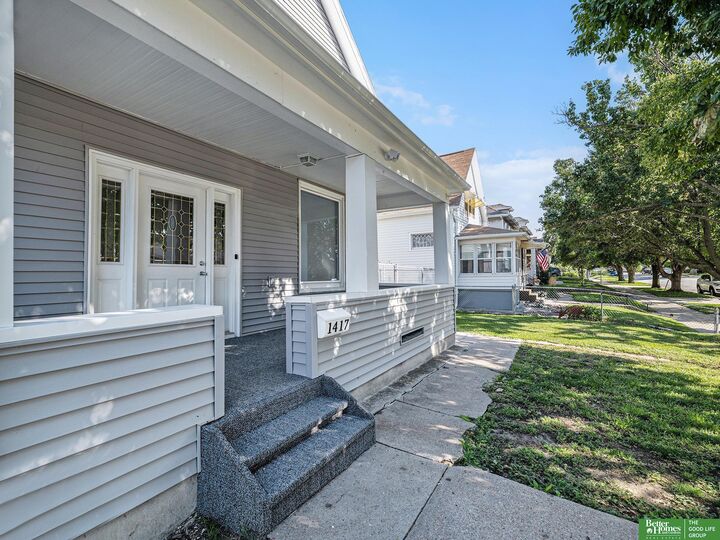 Property Photo: 1417 S 11th Street NE 68108