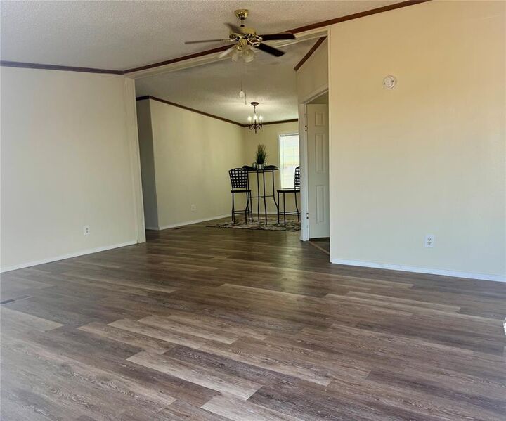Property Photo: 1411 County Street 2882 OK 73018