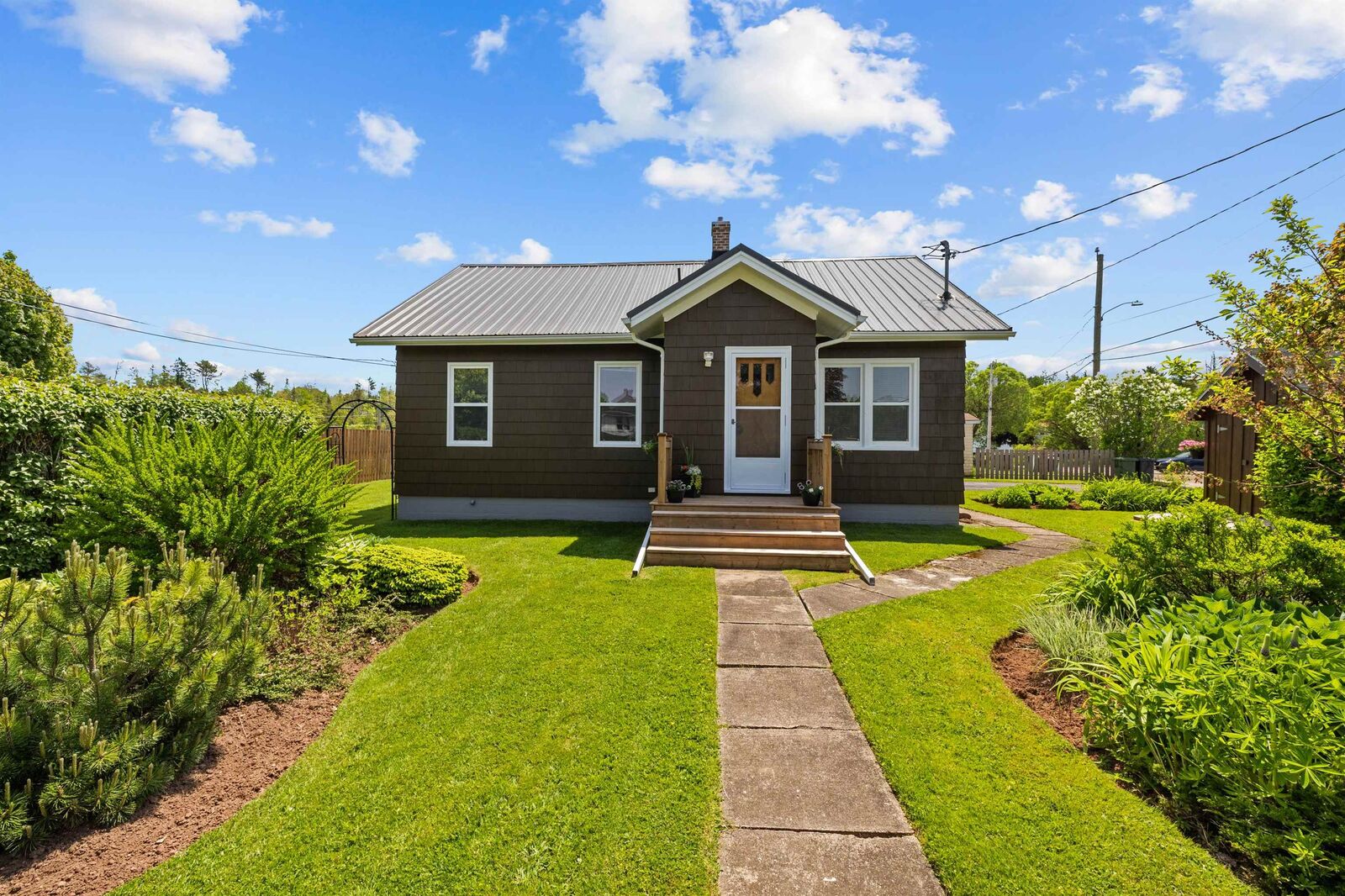 Property Photo: 5 School Street PE C0A 1W0