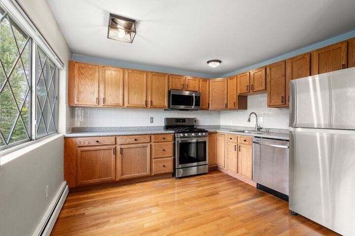 Property Photo:  28 Fernview Avenue 10  MA 01845 