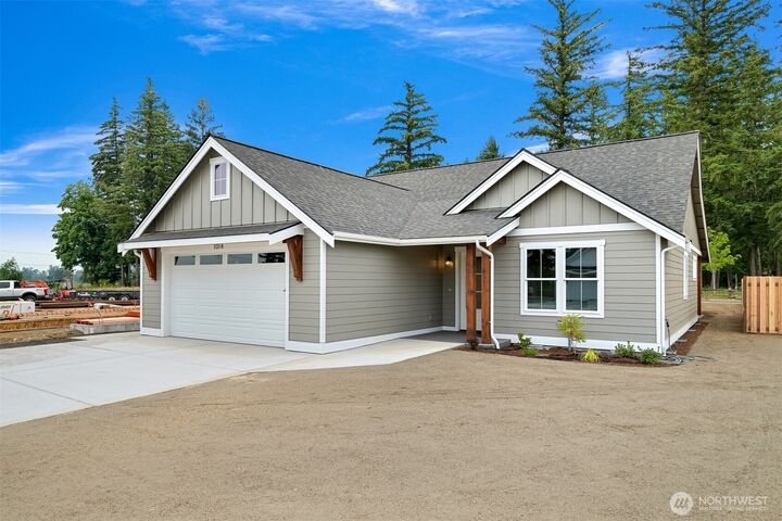 Property Photo: 1014 Night Hawk Way WA 98247