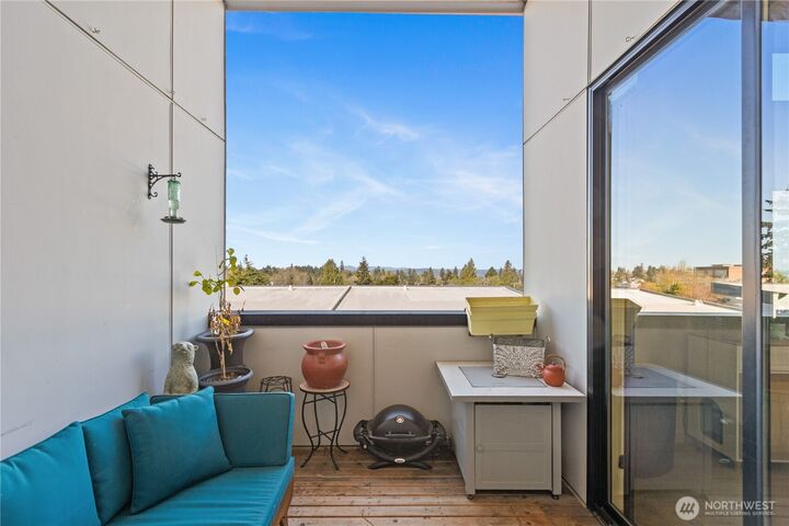 3219  California Avenue SW A  Seattle WA 98116 photo