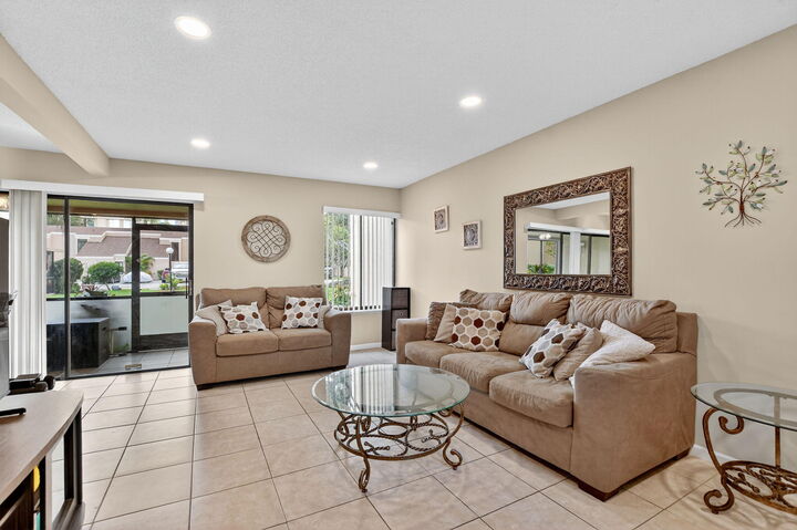 Property Photo: 1061 NW 13th Street 2 FL 33486