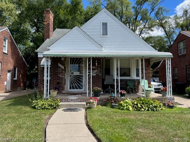 Property Photo:  18210 Saint Marys Street  MI 48235 