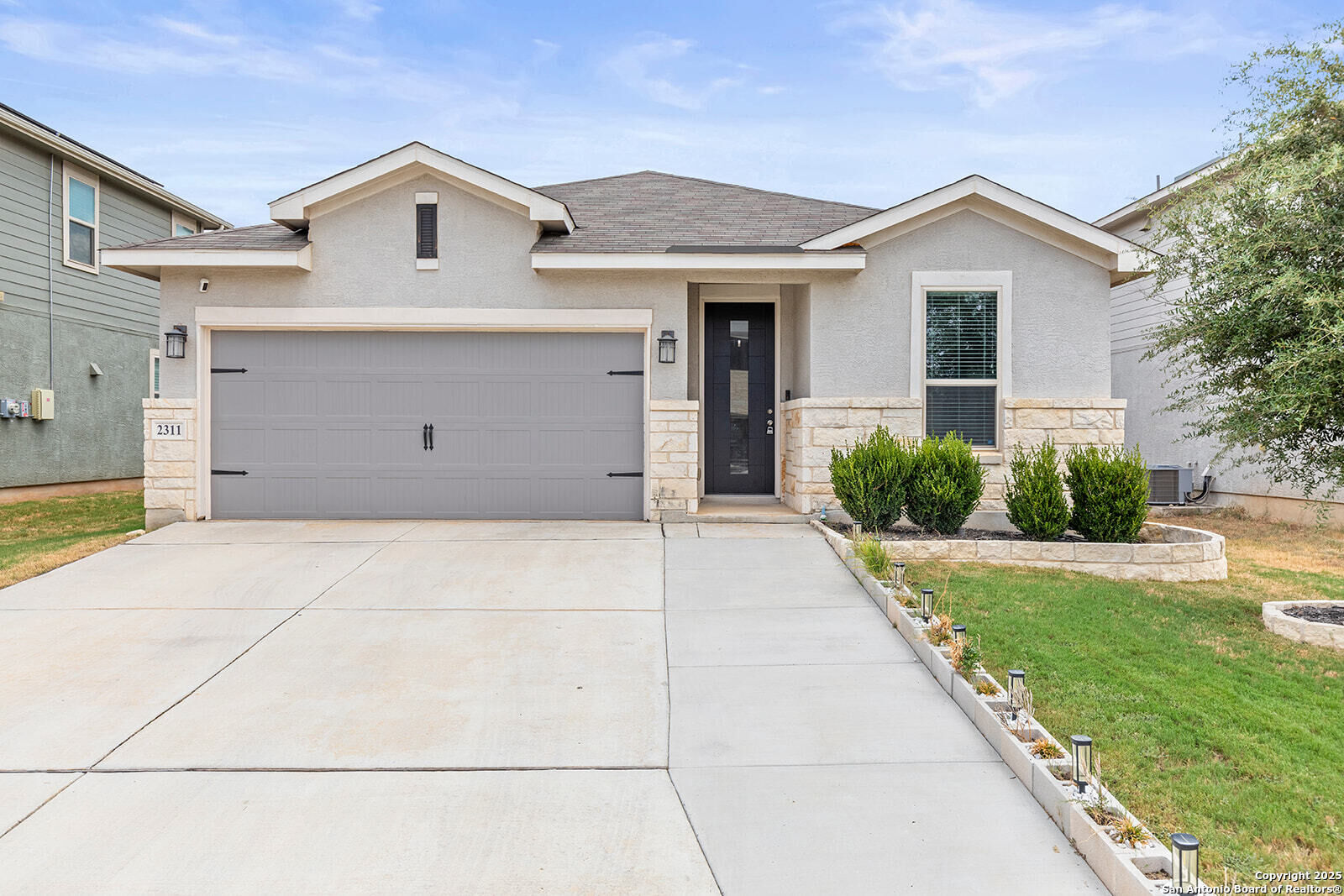 Property Photo: 2311 Verona Way TX 78259