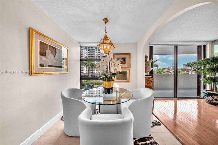 Property Photo: 600 Biltmore Way 201 FL 33134