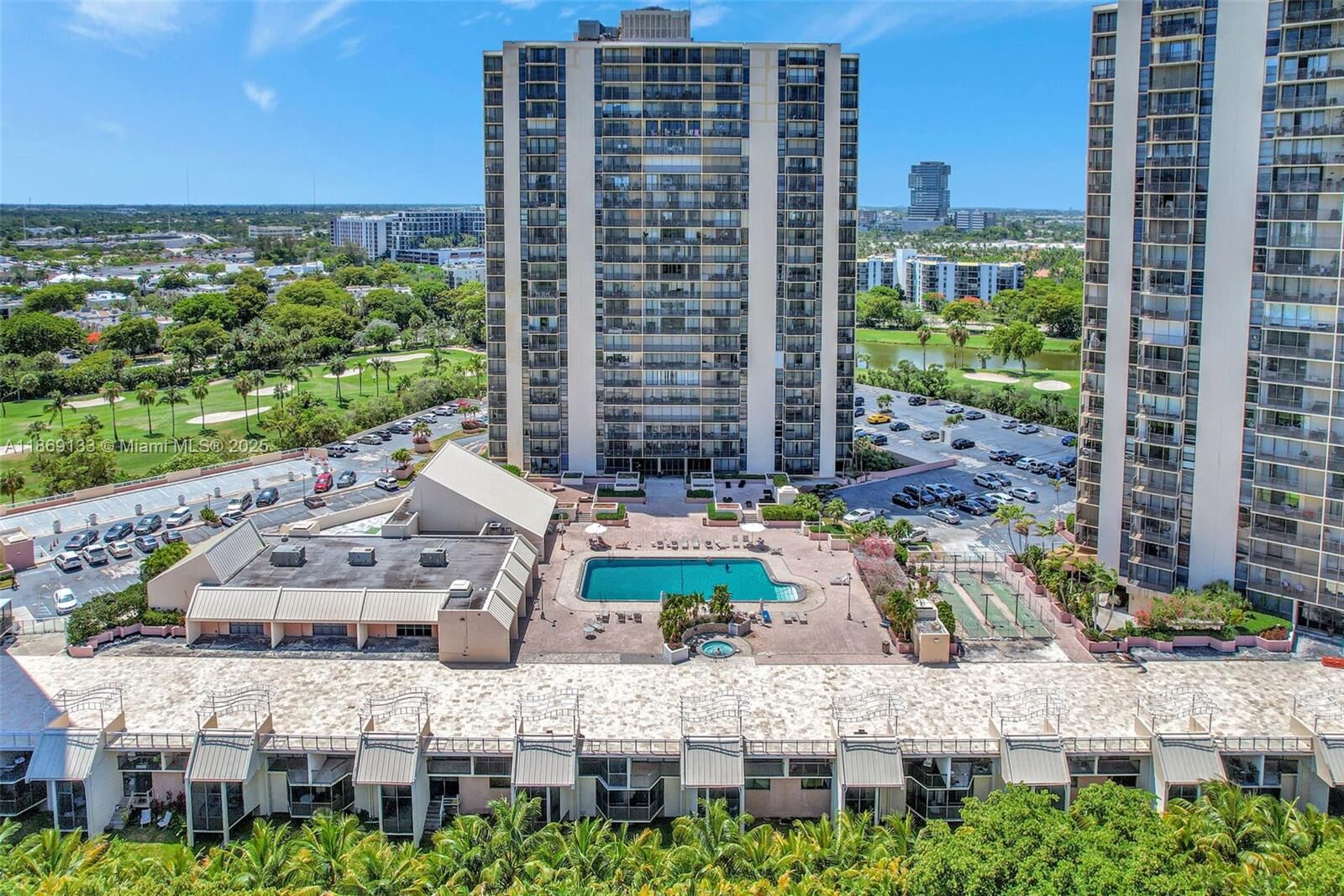Property Photo: 20379 W Country Club Dr 1639 FL 33180